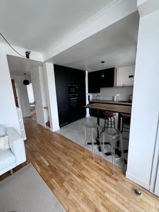 Charmant Appartement T3 Avec Balcon, Centre-Ville Lorient Esterno foto